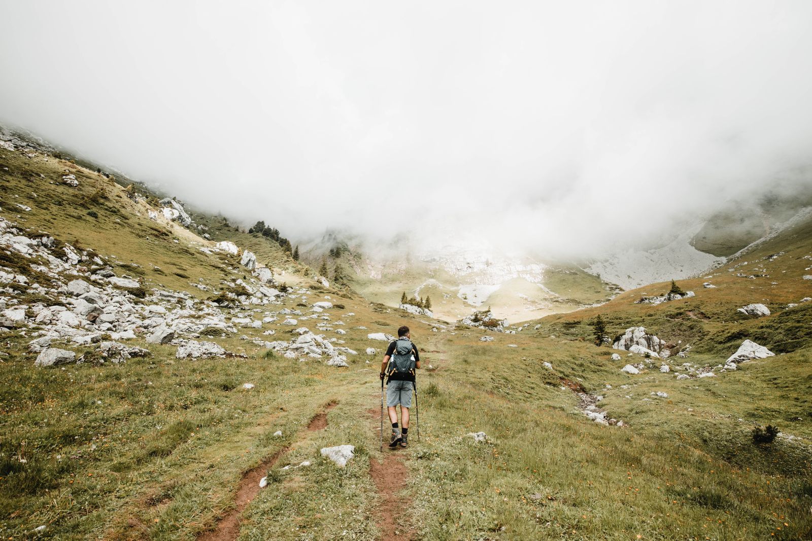 Best Hiking Trails in the USA (2026 Guide)